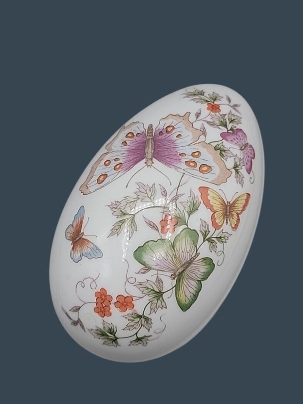 Vtg Avon Egg Shaped Trinket Box Hand Painted Floral Fine Porcelain 22k Trim 1974